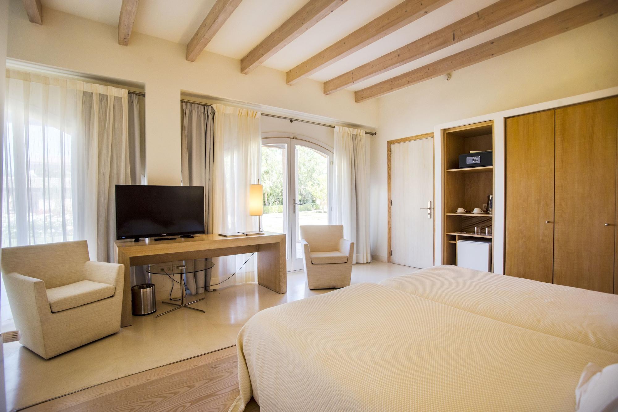 Hotel Ca'N Bonico Ses Salines  Bagian luar foto